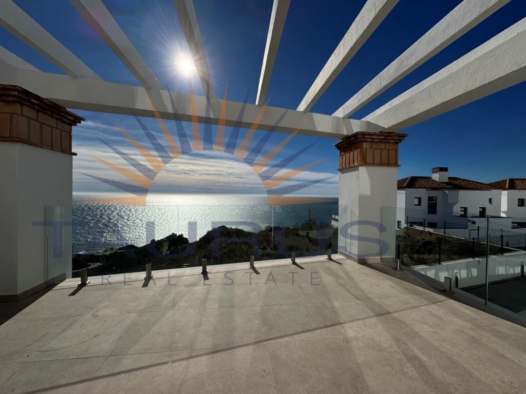 2 sypialnia Dom na sprzedaż w Torrox-Costa z basenem garażem - 347 000 € (Ref: 9533465)