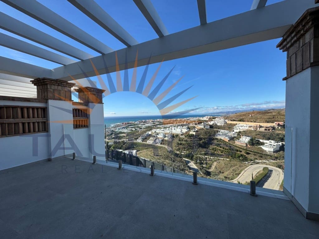 2 sypialnia Dom na sprzedaż w Torrox-Costa z basenem garażem - 347 000 € (Ref: 9533465)