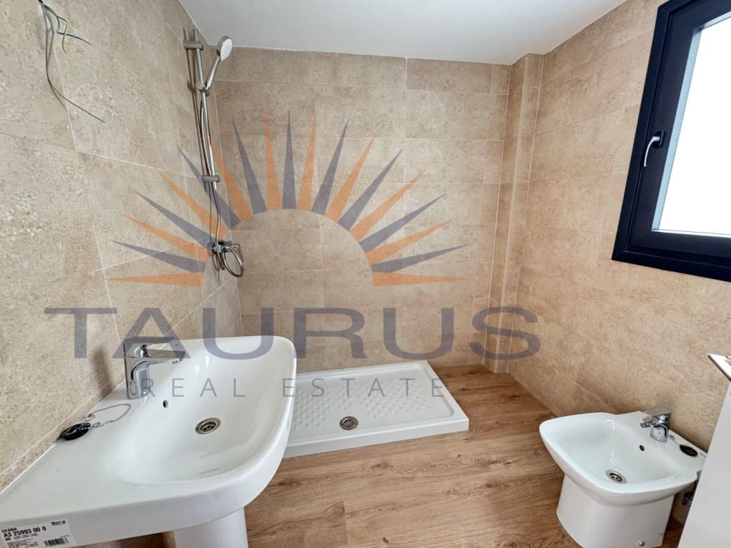 2 sypialnia Dom na sprzedaż w Torrox-Costa z basenem garażem - 347 000 € (Ref: 9533465)