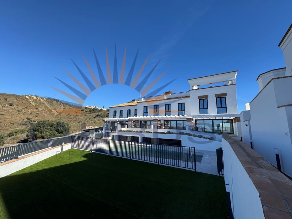 2 sypialnia Dom na sprzedaż w Torrox-Costa z basenem garażem - 347 000 € (Ref: 9533465)