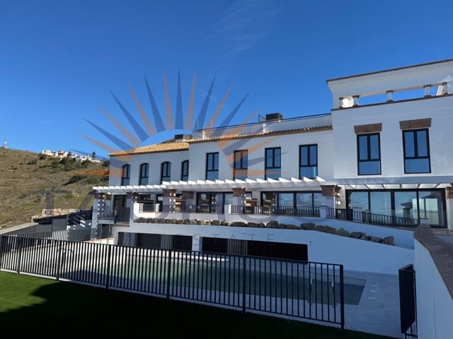 2 soveværelse Byhus til salg i Torrox Pueblo, Torrox med swimmingpool garage - € 347.000 (Ref: 9533465)