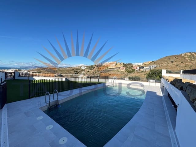 2 bedroom Townhouse for sale in Torrox-Costa, Torrox with pool garage - € 347,000 (Ref: 9533465)