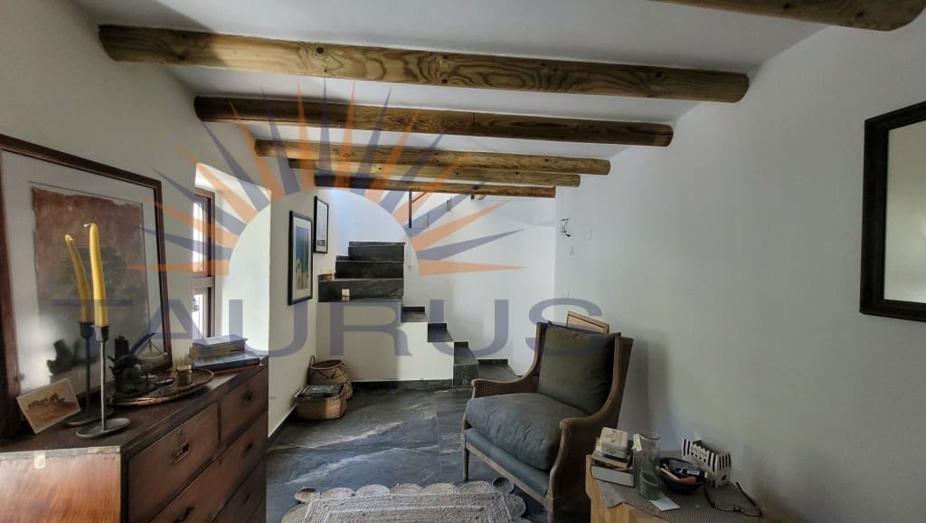 3 quarto Moradia para venda em Competa com piscina garagem - 1 000 000 € (Ref: 9551192)