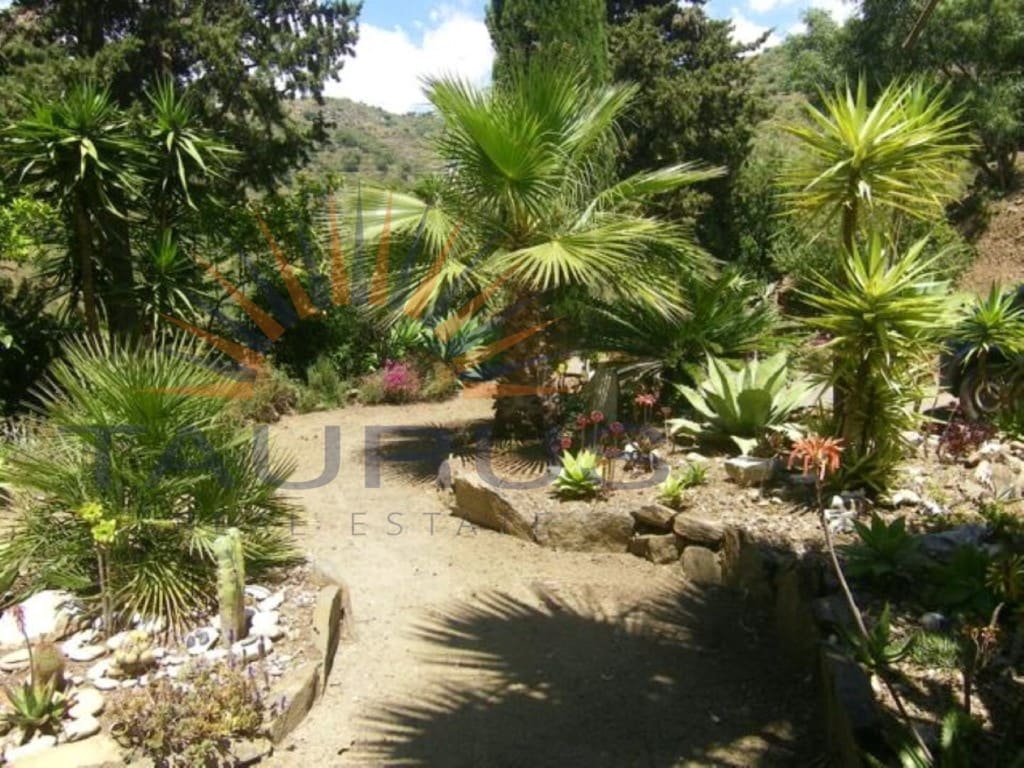 3 quarto Moradia para venda em Competa com piscina garagem - 1 000 000 € (Ref: 9551192)