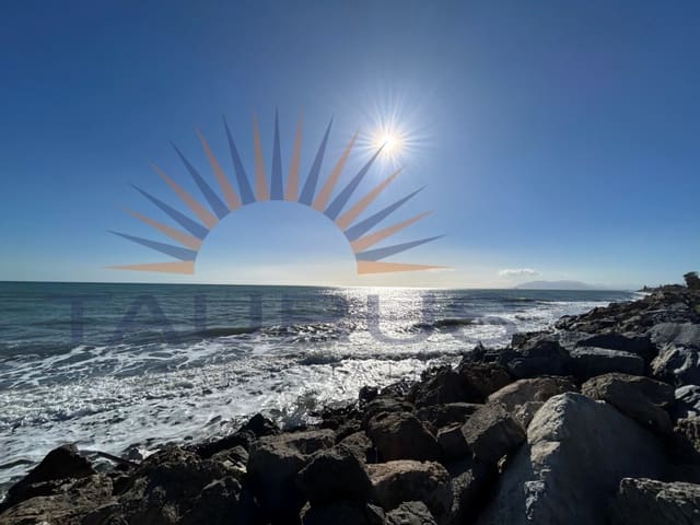 2 slaapkamer Appartement te koop in Chilches, Vélez-Málaga met zwembad garage - € 295.000 (Ref: 9599354)