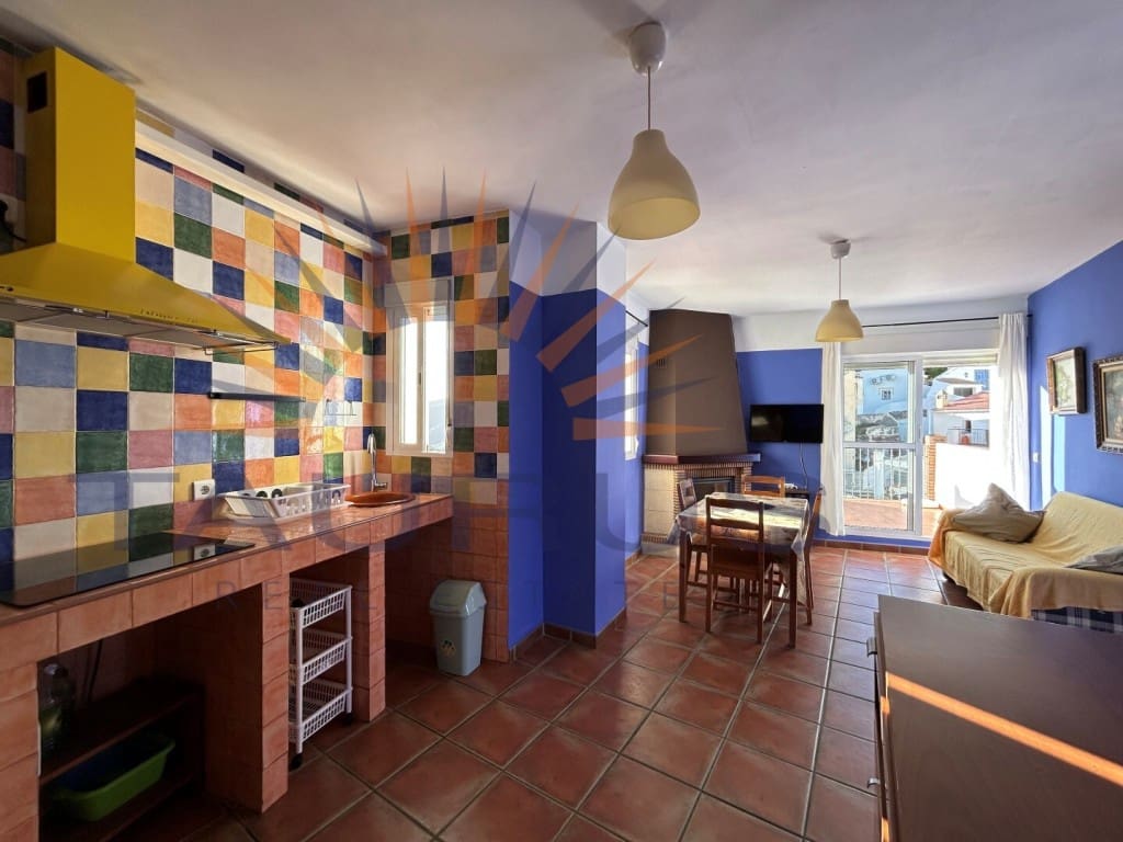 2 sypialnia Dom na sprzedaż w Sayalonga - 146 000 € (Ref: 9599355)