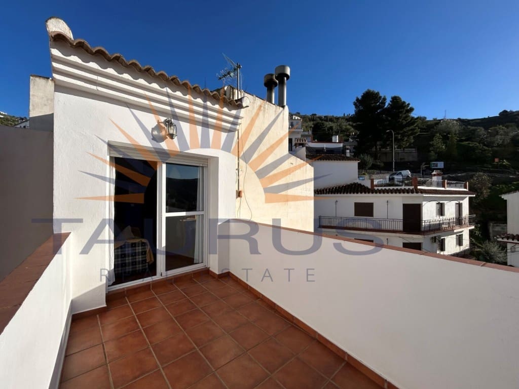 2 sypialnia Dom na sprzedaż w Sayalonga - 146 000 € (Ref: 9599355)