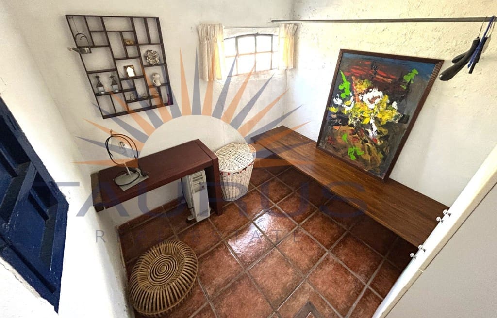 4 bedroom Villa for sale in Competa with pool garage - € 599,000 (Ref: 9615346)