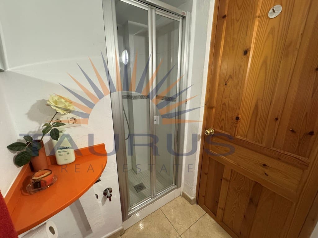 4 bedroom Villa for sale in Competa with pool garage - € 599,000 (Ref: 9615346)