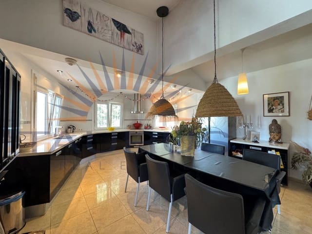 4 slaapkamer Villa te koop in Cómpeta met zwembad garage - € 575.000 (Ref: 9615346)