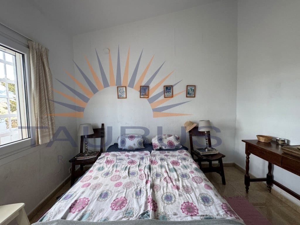 4 bedroom Villa for sale in Competa with pool garage - € 575,000 (Ref: 9615346)