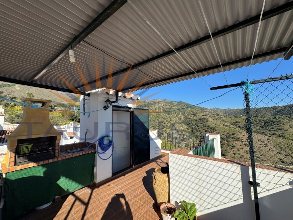 3 slaapkamer Huis te koop in Sedella - € 78.000 (Ref: 9625467)