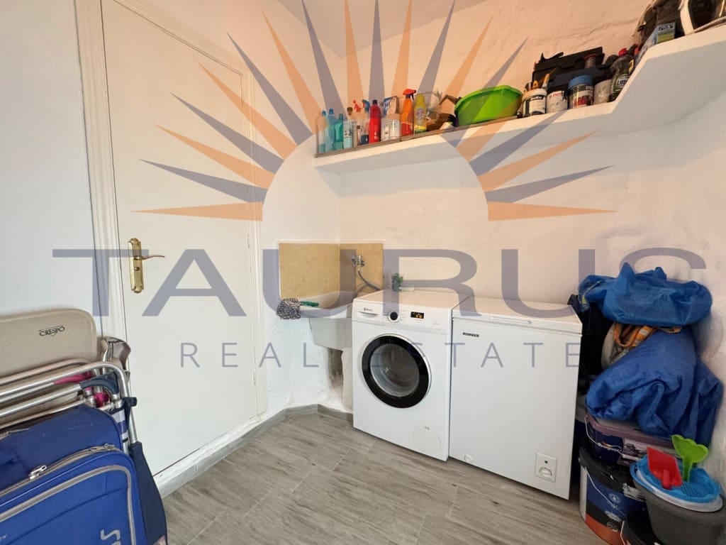 2 Zimmer Haus zu verkaufen in Sayalonga - 179.000 € (Ref: 9651683)