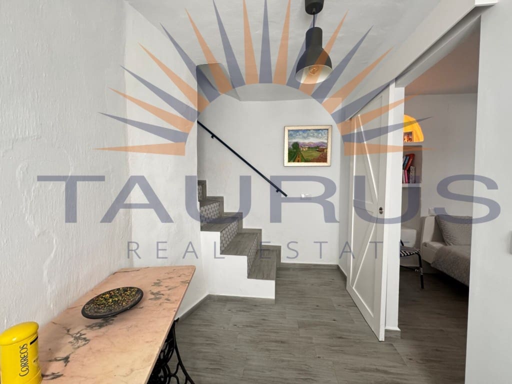 2 Zimmer Haus zu verkaufen in Sayalonga - 179.000 € (Ref: 9651683)