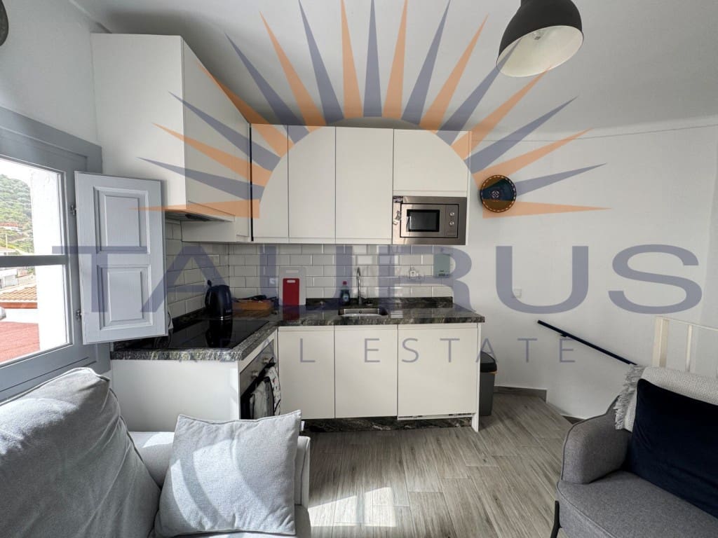 2 Zimmer Haus zu verkaufen in Sayalonga - 179.000 € (Ref: 9651683)