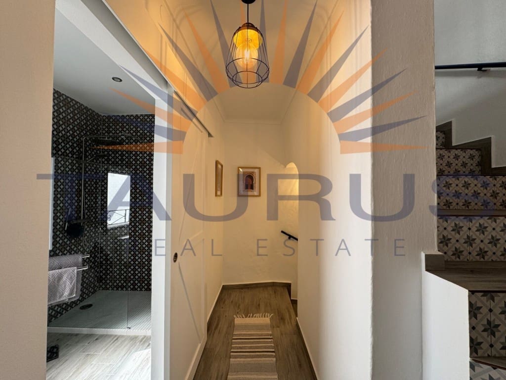 2 Zimmer Haus zu verkaufen in Sayalonga - 179.000 € (Ref: 9651683)