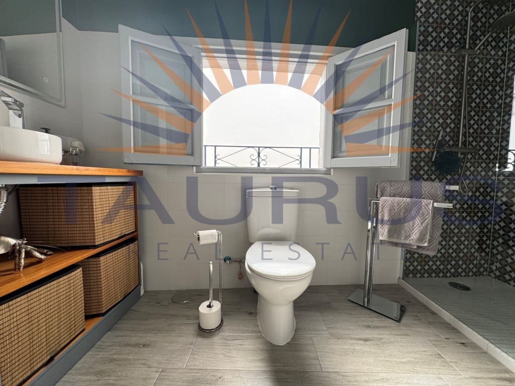 2 Zimmer Haus zu verkaufen in Sayalonga - 179.000 € (Ref: 9651683)