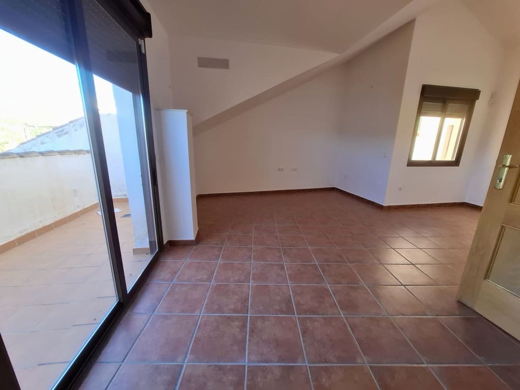 1 bedroom Apartment for sale in Alcaucin with pool garage - € 79,000 (Ref: 9655847)