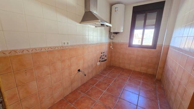 1 bedroom Apartment for sale in Alcaucín with pool garage - € 79,000 (Ref: 9655847)