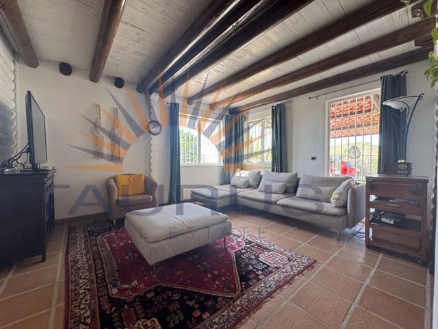 4 chambre Villa/Maison à vendre à Salares avec piscine garage - 330 000 € (Ref: 9659195)