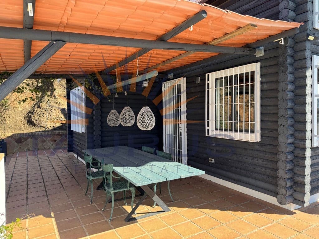 4 bedroom Villa for sale in Salares with pool garage - € 330,000 (Ref: 9659195)