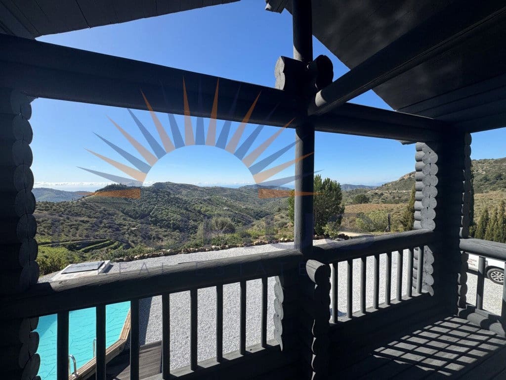 4 bedroom Villa for sale in Salares with pool garage - € 330,000 (Ref: 9659195)