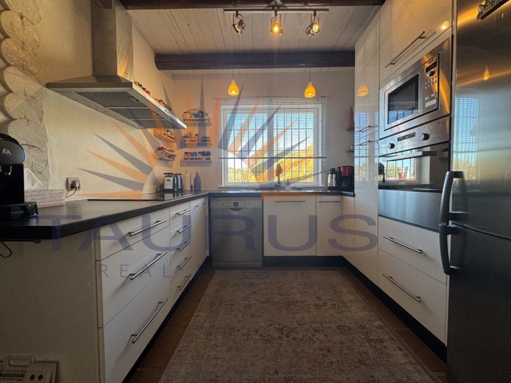 4 sovrum Villa till salu i Salares med pool - 330 000 € (Ref: 9659195)