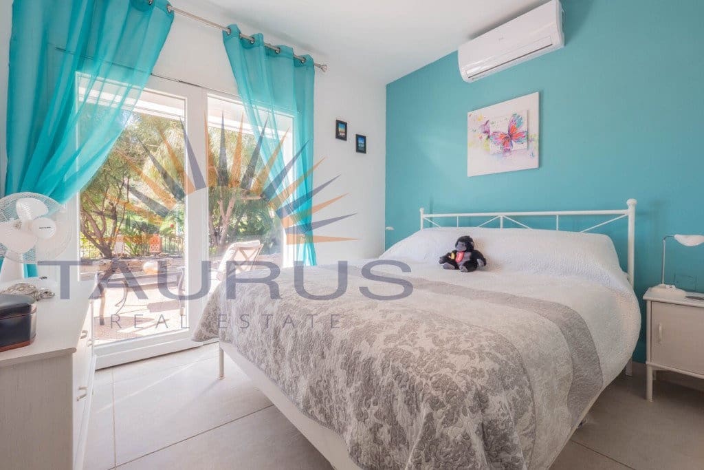 5 soverom Villa til salgs i Arenas de Velez med svømmebasseng garasje - € 730 000 (Ref: 9670308)