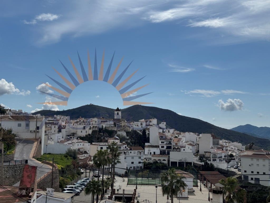 2 bedroom Apartment for sale in Canillas de Aceituno - € 146,500 (Ref: 9670309)