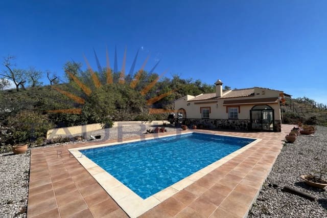 3 makuuhuone Huvila myytävänä paikassa Arenas de Velez, Arenas mukana uima-altaan - 470 000 € (Ref: 9674016)