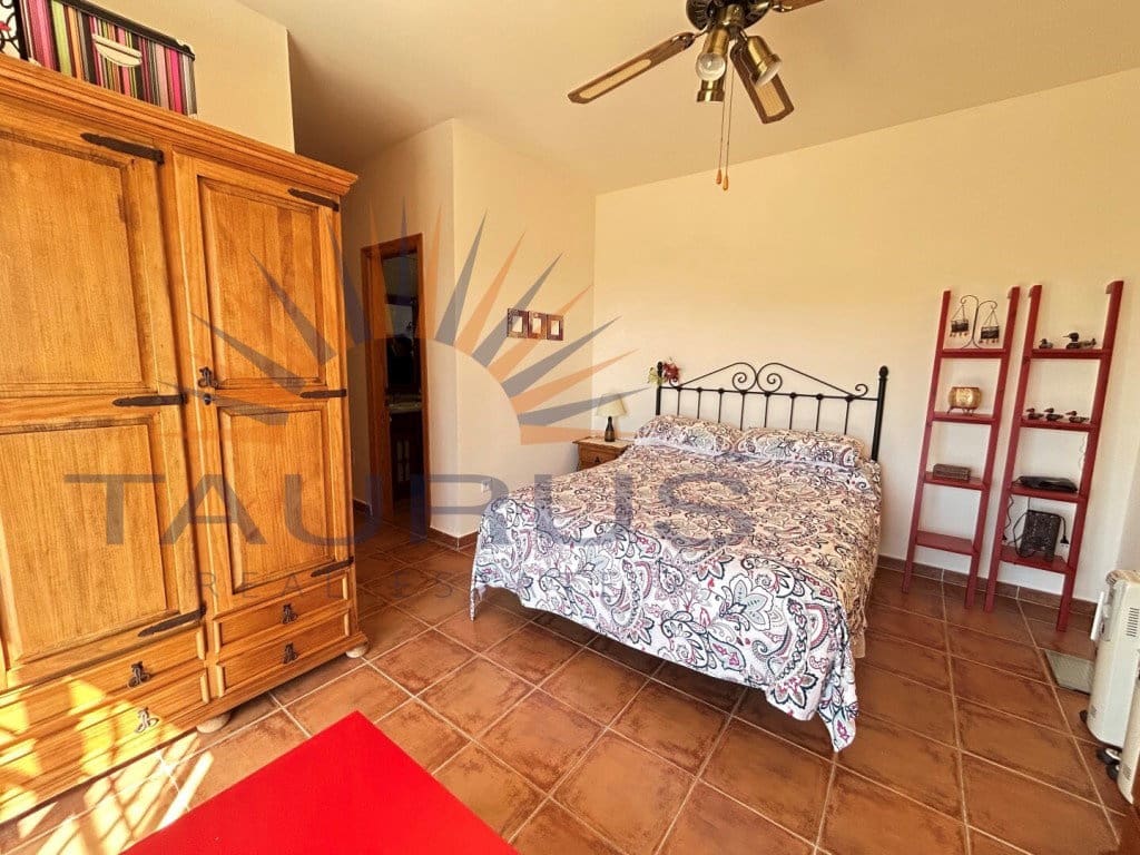 3 soverom Villa til salgs i Arenas de Velez med svømmebasseng - € 420 000 (Ref: 9674016)