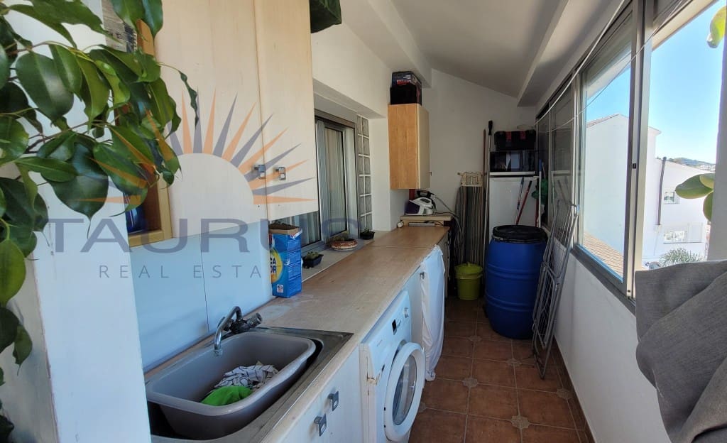 4 makuuhuone Huoneisto myytävänä paikassa Competa - 270 000 € (Ref: 9674017)