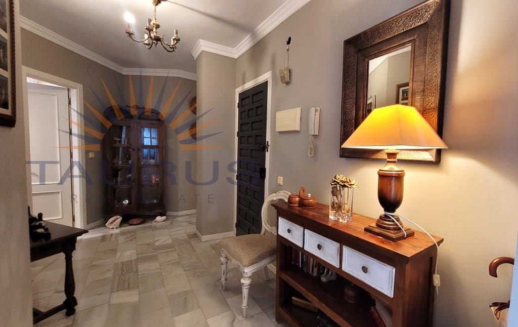 4 makuuhuone Huoneisto myytävänä paikassa Competa - 270 000 € (Ref: 9674017)