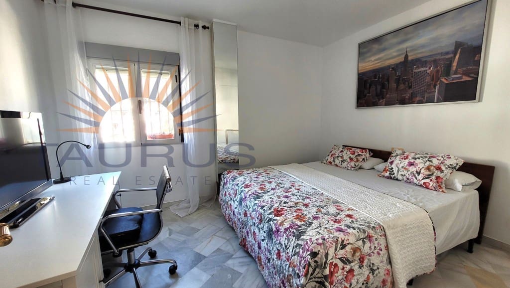 4 makuuhuone Huoneisto myytävänä paikassa Competa - 270 000 € (Ref: 9674017)