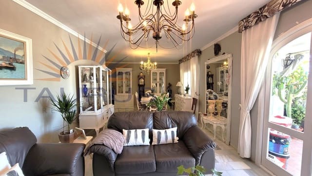 Apartamento de 4 habitaciones en Cómpeta en venta con garaje - 270.000 € (Ref: 9674017)
