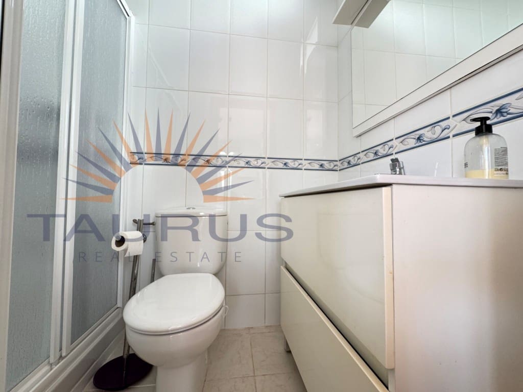 9 makuuhuone Huvila myytävänä paikassa Nerja mukana 
autotalli - 1 590 000 € (Ref: 9677059)