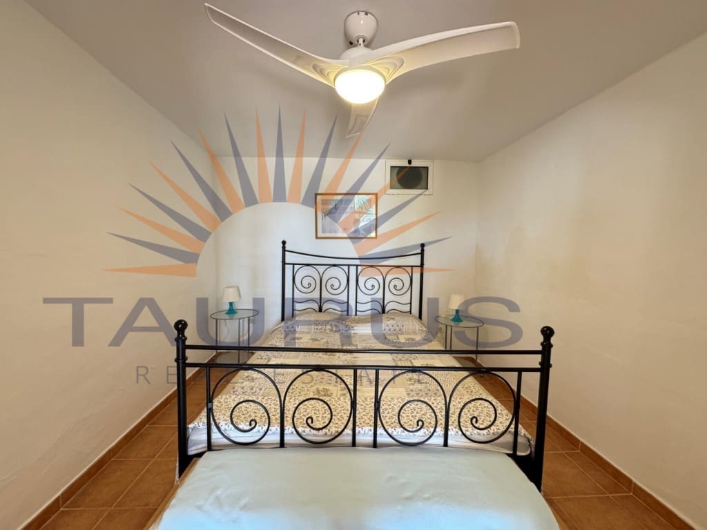 9 makuuhuone Huvila myytävänä paikassa Nerja mukana 
autotalli - 1 590 000 € (Ref: 9677059)