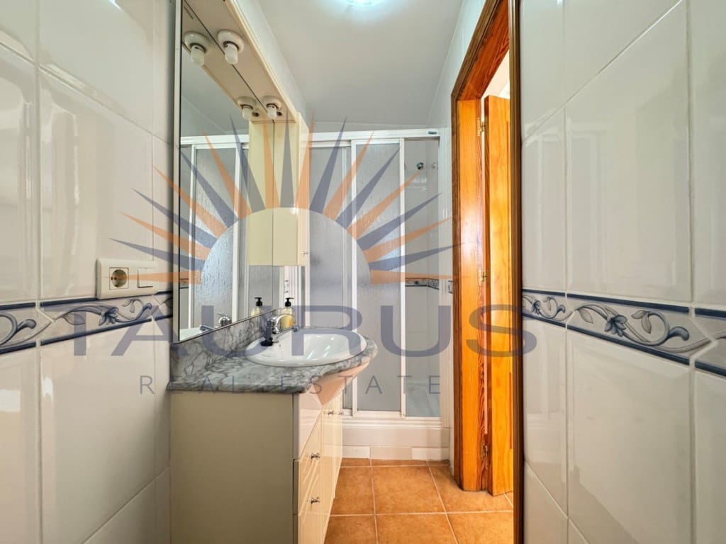 9 makuuhuone Huvila myytävänä paikassa Nerja mukana 
autotalli - 1 590 000 € (Ref: 9677059)