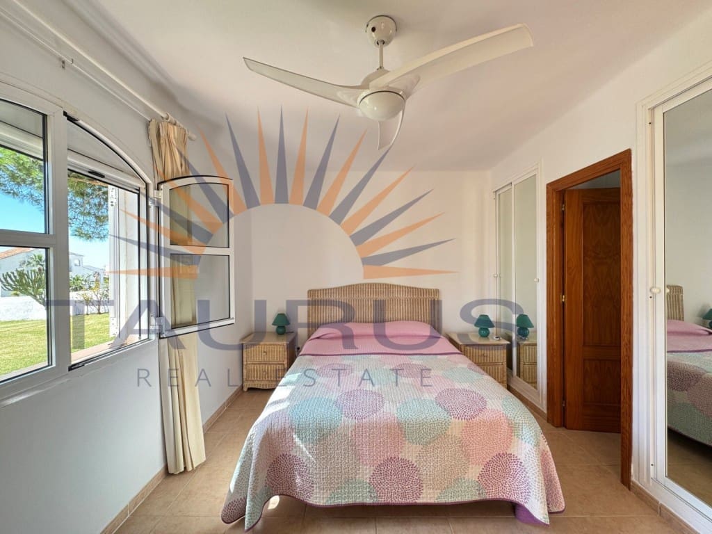 9 makuuhuone Huvila myytävänä paikassa Nerja mukana 
autotalli - 1 590 000 € (Ref: 9677059)