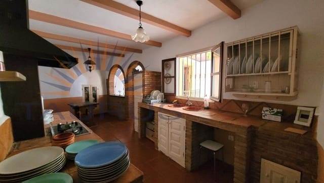 7 soverom Kommersiell til salgs i Archez - € 262 000 (Ref: 9679664)