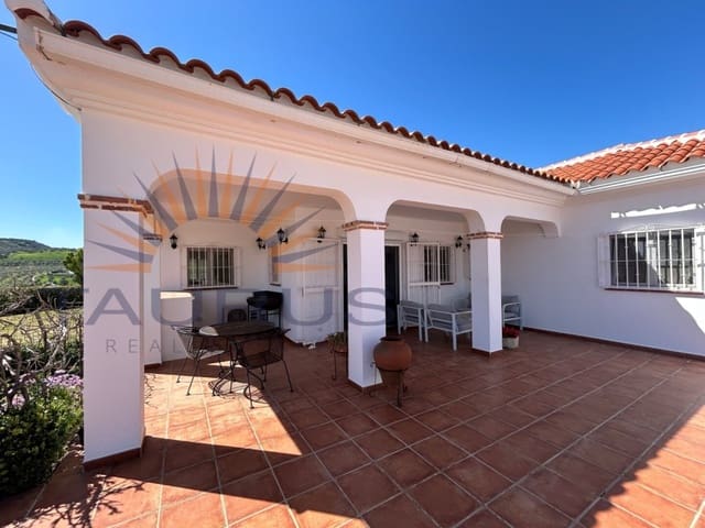 3 sypialnia Willa na sprzedaż w Viñuela z basenem - 590 000 € (Ref: 9690369)