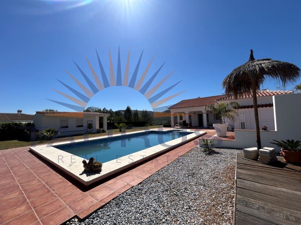 3 sypialnia Willa na sprzedaż w Vinuela z basenem - 590 000 € (Ref: 9690369)