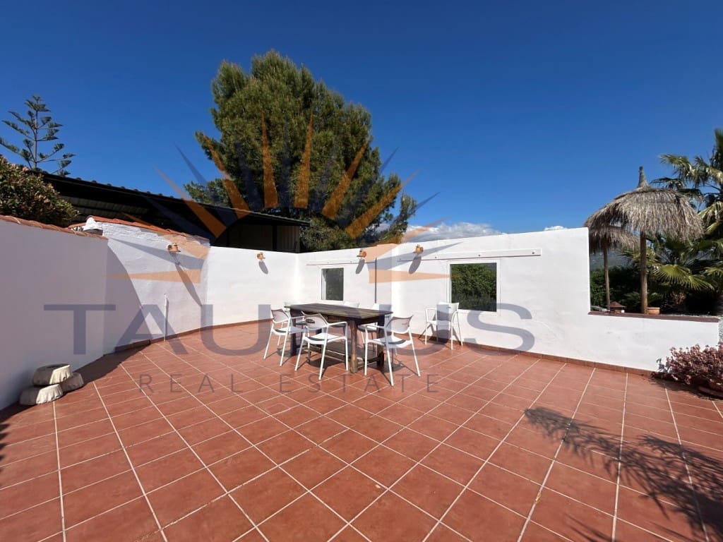 3 sypialnia Willa na sprzedaż w Vinuela z basenem - 590 000 € (Ref: 9690369)