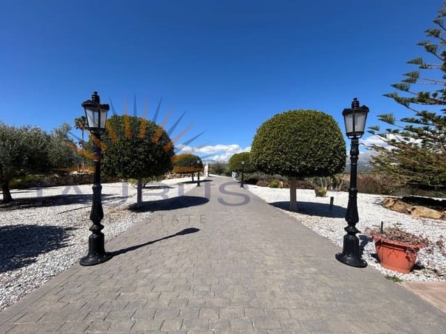 3 sypialnia Willa na sprzedaż w Viñuela z basenem - 590 000 € (Ref: 9690369)