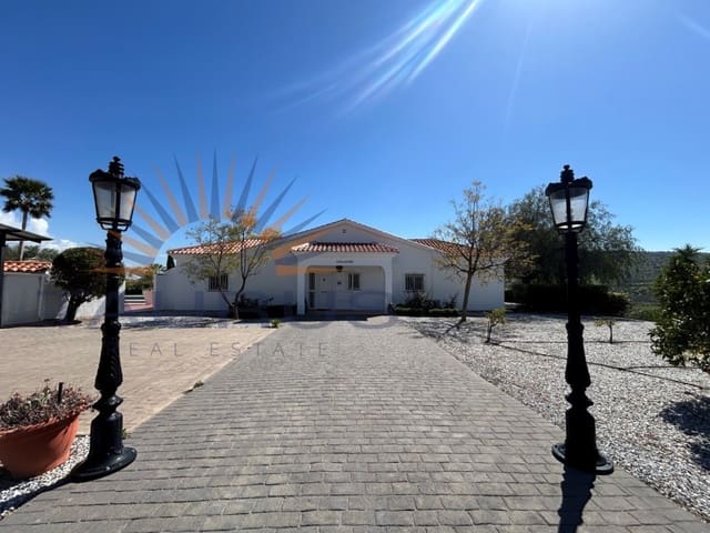 3 sypialnia Willa na sprzedaż w Viñuela z basenem - 590 000 € (Ref: 9690369)