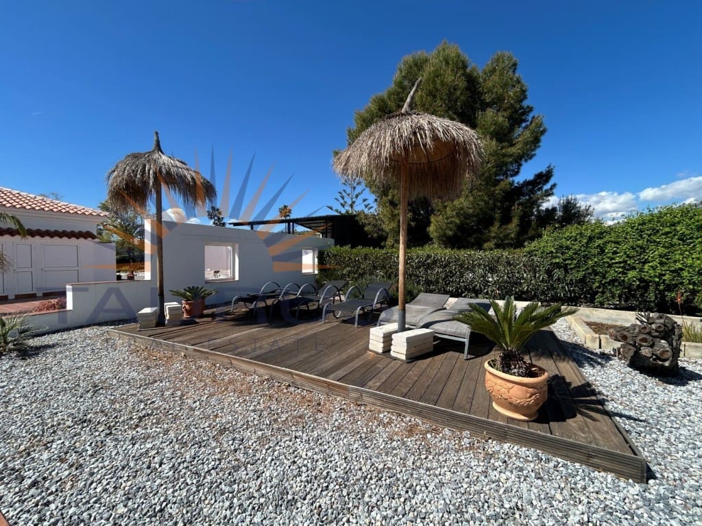 3 sypialnia Willa na sprzedaż w Vinuela z basenem - 590 000 € (Ref: 9690369)