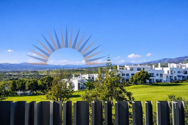 3 makuuhuone Omakotitalo myytävänä paikassa Caleta de Vélez, Vélez-Málaga mukana uima-altaan 
autotalli - 559 000 € (Ref: 9695153)