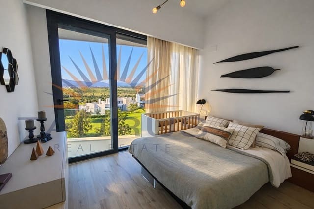 Adosado de 3 habitaciones en Caleta de Vélez, Vélez-Málaga en venta con piscina - 559.000 € (Ref: 9695153)