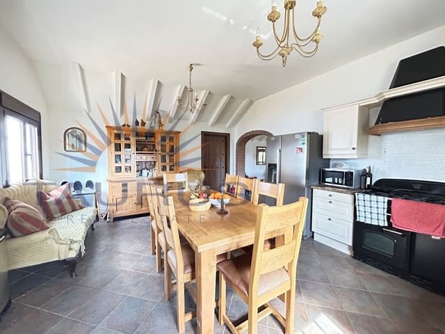 5 Zimmer Villa zu verkaufen in Periana mit Pool - 575.000 € (Ref: 9698682)