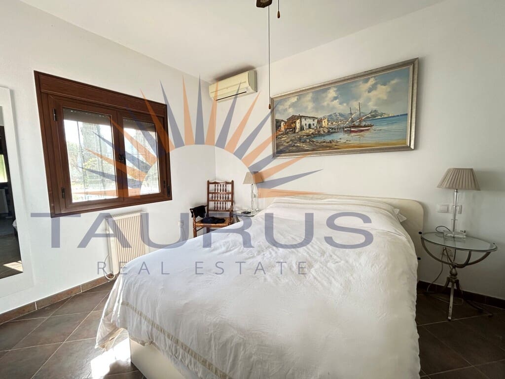 5 bedroom Villa for sale in Periana with pool - € 575,000 (Ref: 9698682)